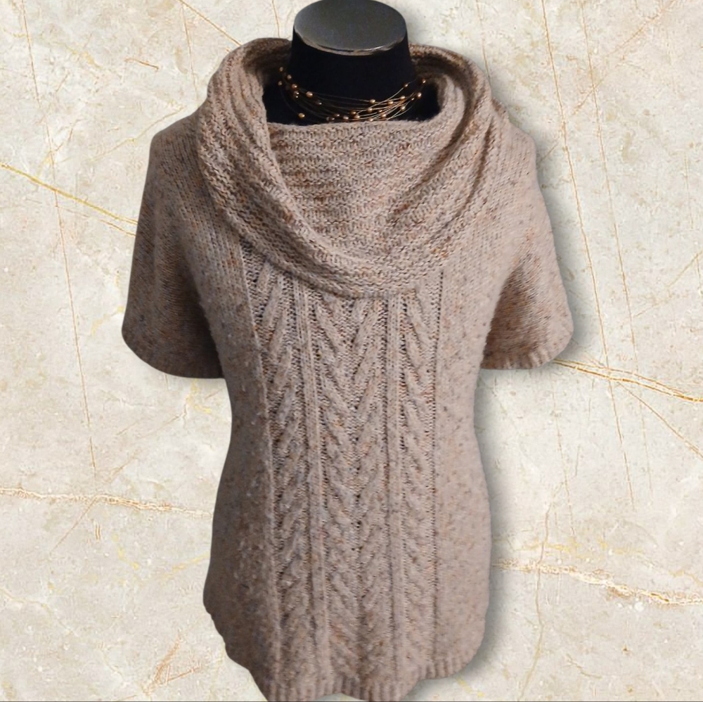 Cozy Tan Women's Short-Sleeve Sweater